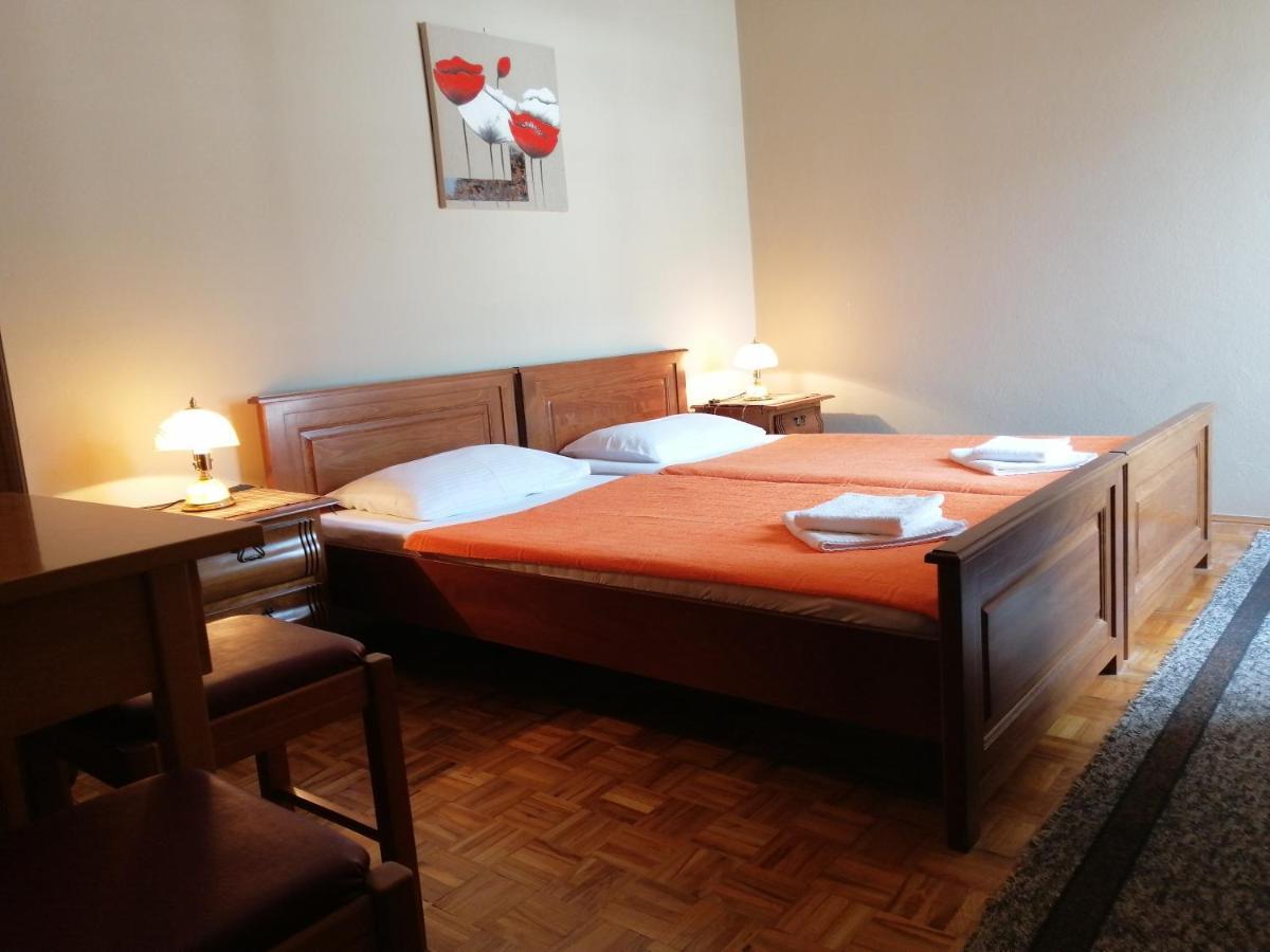 Lovely Apartment With Big Terrace In بودفا المظهر الخارجي الصورة